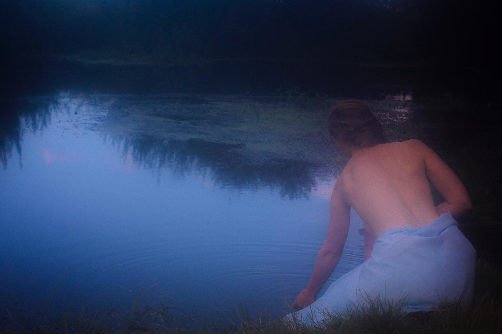 ABOUT ME I am a filmmaker and actor with a background in Art and Design based in the UK. I've worked in the film and media industry for over 7 years, initially alongside completing degrees at the University of the Arts London (LCC, M.A.) and the Universit